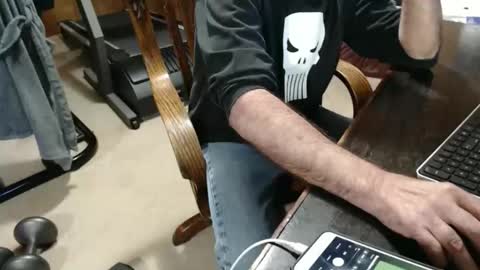 Snapshot of billy471 chatting on April 2026 10:37:02 PM billy471 online show from April 2026 10:37:02 PM