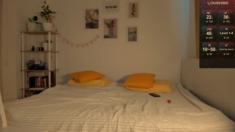 Snapshot of billy_full chatting on February 2025 09:42:02 AM Billy and Lisahelp us to reach 100 likes online show from February 2025 09:42:02 AM