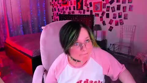 Snapshot of bioohazard chatting on July 2026 04:00:01 PM Miranda online show from July 2026 04:00:01 PM