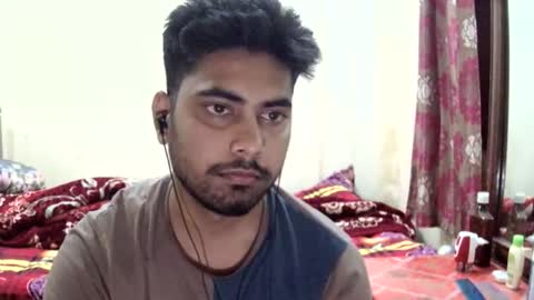 birbikrom104 online show from May 2026 05:32:01 PM