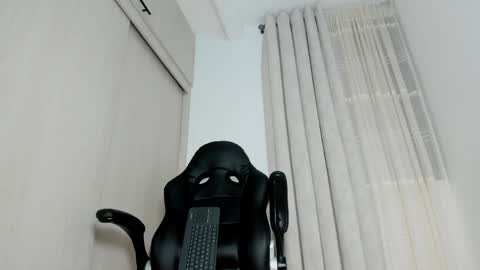 Biscuit oliva online show from May 2026 11:47:01 PM