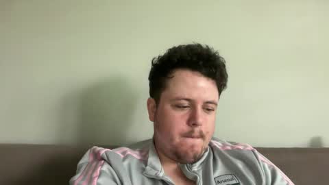 Snapshot of bisexualchubbyboy chatting on November 2025 02:35:01 AM james online show from November 2025 02:35:01 AM