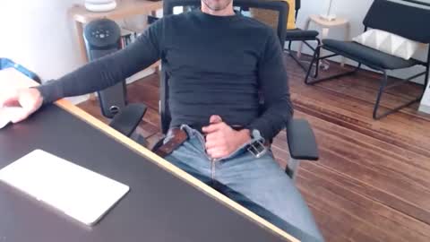 bisexy_man online show from October 2025 02:20:01 PM