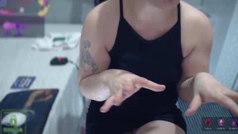 Snapshot of bisexyeliz35 chatting on September 2025 09:31:02 PM bisex woman online show from September 2025 09:31:02 PM