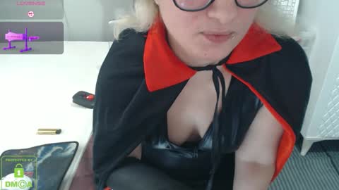 Snapshot of bisexyeliz35 chatting on October 2025 05:30:01 AM bisex woman online show from October 2025 05:30:01 AM