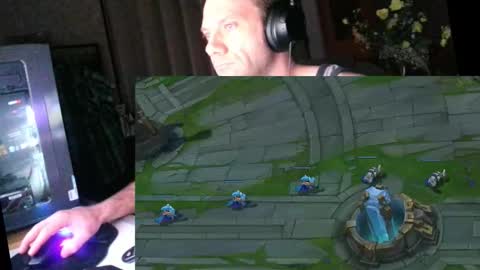 Zdenek online show from September 2025 07:02:02 PM