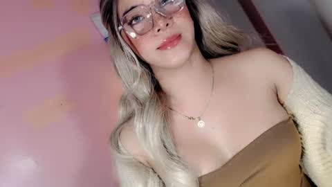 YOUR QUEEN online show from July 2026 06:26:02 PM