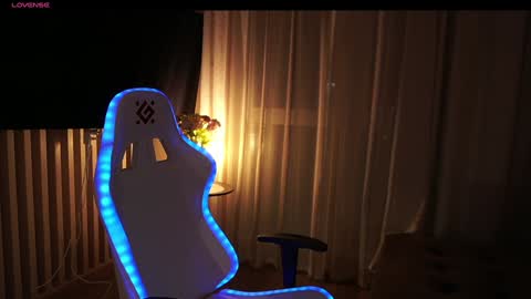 Snapshot of bitter_moon chatting on December 2024 03:26:01 AM Ann Braslowsky online show from December 2024 03:26:01 AM