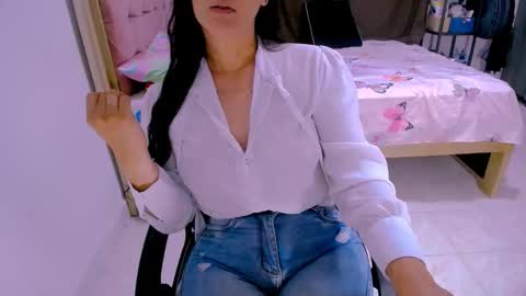 bittermomxxx online show from May 2026 01:01:01 AM