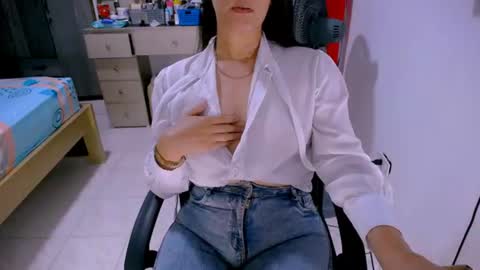 bittermomxxx online show from June 2026 06:13:02 PM