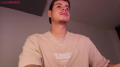 Snapshot of bjorn_steels chatting on February 2026 11:44:01 PM Bjorn online show from February 2026 11:44:01 PM