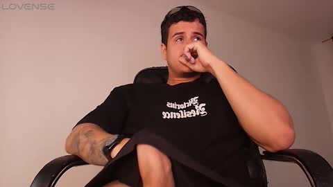 Snapshot of bjorn_steels chatting on February 2026 12:51:01 AM Bjorn online show from February 2026 12:51:01 AM