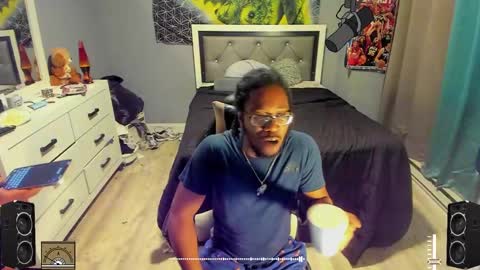 Plant Base Streamers From Pennsylvania online show from January 2025 10:48:01 PM