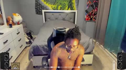 Plant Base Streamers From Pennsylvania online show from January 2025 12:05:02 AM