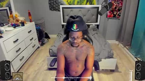 Plant Base Streamers From Pennsylvania online show from February 2025 11:44:01 PM