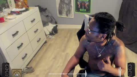 Plant Base Streamers From Pennsylvania online show from October 2025 12:53:01 AM