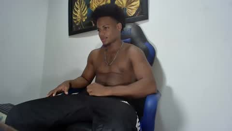 Snapshot of black_dicck chatting on February 2025 08:17:02 PM tu morenito online show from February 2025 08:17:02 PM