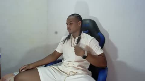 Snapshot of black_dicck chatting on September 2025 05:57:01 PM tu morenito online show from September 2025 05:57:01 PM