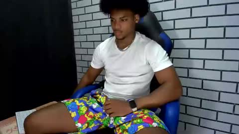 Snapshot of black_dicck chatting on November 2025 09:28:01 PM tu morenito online show from November 2025 09:28:01 PM