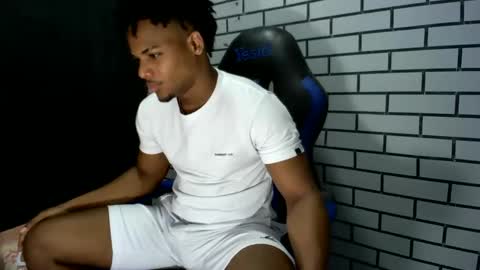 Snapshot of black_dicck chatting on February 2026 12:58:01 AM tu morenito online show from February 2026 12:58:01 AM