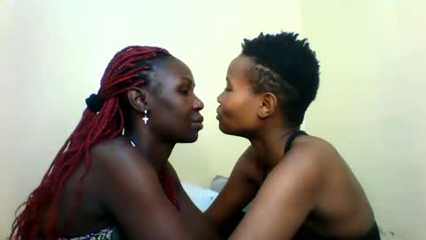 Snapshot of black_divas1 chatting on February 2026 06:36:02 AM black_divas1 online show from February 2026 06:36:02 AM