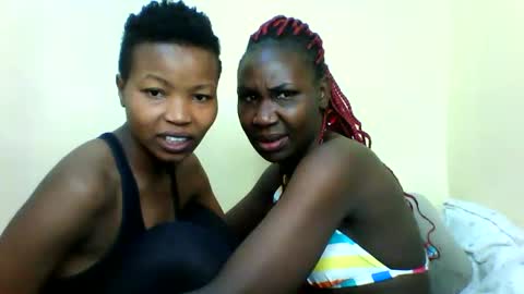 Snapshot of black_divas1 chatting on February 2026 05:27:01 AM black_divas1 online show from February 2026 05:27:01 AM