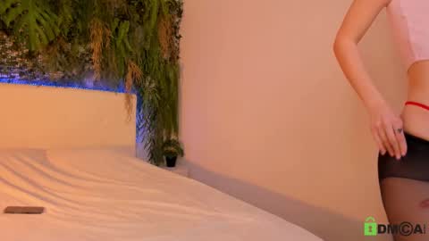 Jenny online show from February 2025 04:48:02 PM