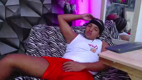 black_king_241 online show from January 2025 09:39:02 PM