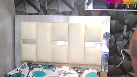 black_king_241 online show from February 2025 08:58:01 PM