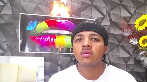 black_king_241 online show from February 2025 07:57:02 PM