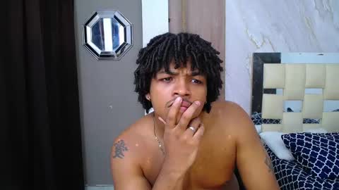 black_king_241 online show from November 2025 03:05:02 AM