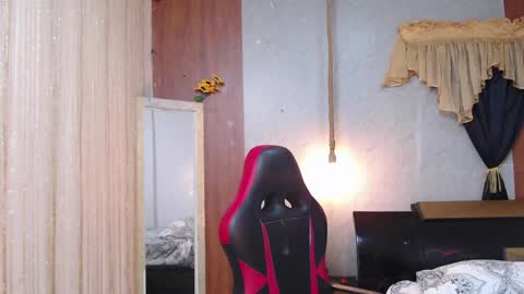 black_king_241 online show from April 2026 10:44:02 PM