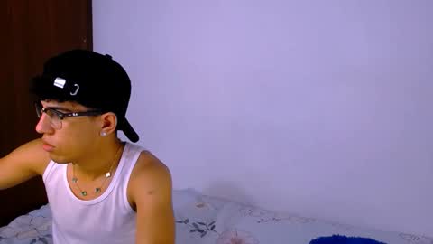 Snapshot of black_men9 chatting on January 2026 05:23:01 AM black_men9 online show from January 2026 05:23:01 AM