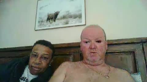 Snapshot of black_n_white4 chatting on December 2024 09:22:01 PM black_n_white4 online show from December 2024 09:22:01 PM