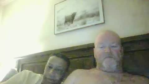 Snapshot of black_n_white4 chatting on January 2025 10:39:02 AM black_n_white4 online show from January 2025 10:39:02 AM