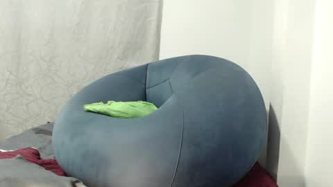 Snapshot of black_penis22 chatting on February 2025 12:40:01 AM black_penis22 online show from February 2025 12:40:01 AM