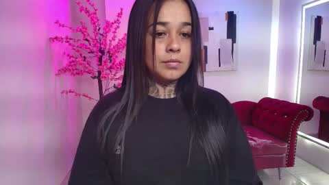 Rousse  online show from November 2025 04:05:01 AM