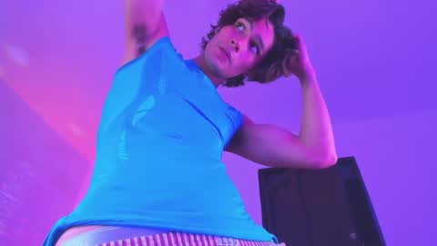 Snapshot of black_skull22 chatting on September 2025 10:44:02 PM Bryan online show from September 2025 10:44:02 PM