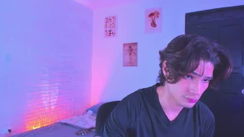 Snapshot of black_skull22 chatting on September 2025 09:28:02 PM Bryan online show from September 2025 09:28:02 PM