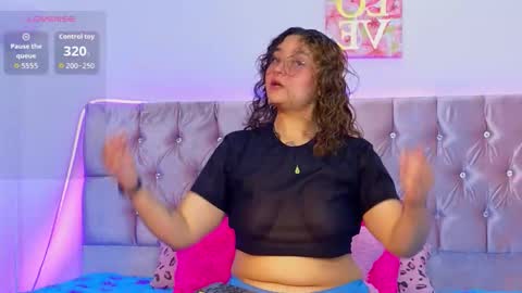 Snapshot of black_tara chatting on February 2026 03:33:02 AM Tara online show from February 2026 03:33:02 AM