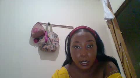 Snapshot of black_umbre chatting on June 2026 07:11:02 AM Dee online show from June 2026 07:11:02 AM