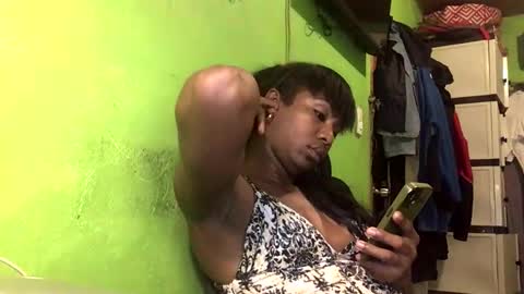 Crystal online show from November 2025 04:13:01 AM