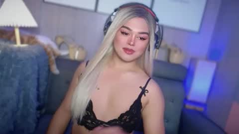 Snapshot of blackbarbiechantalxvx chatting on March 2025 05:03:02 PM blackbarbiechantalxvx online show from March 2025 05:03:02 PM