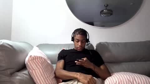 Snapshot of blackbulltitus chatting on October 2025 10:18:02 PM BlackBullTitus online show from October 2025 10:18:02 PM