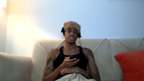 Snapshot of blackbulltitus chatting on November 2025 01:27:01 AM BlackBullTitus online show from November 2025 01:27:01 AM