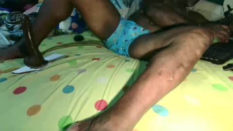 blackdaddy_09 online show from October 2025 11:49:02 PM