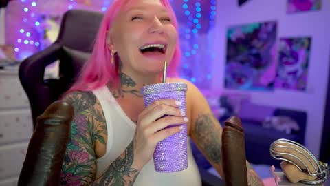 Snapshot of blackedbarbie chatting on December 2024 07:34:01 PM Alice online show from December 2024 07:34:01 PM