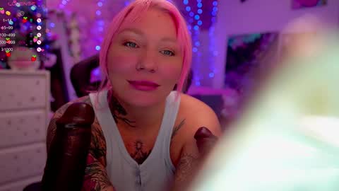 Snapshot of blackedbarbie chatting on December 2024 07:25:02 PM Alice online show from December 2024 07:25:02 PM