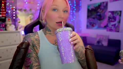 Snapshot of blackedbarbie chatting on February 2025 06:48:01 PM Alice online show from February 2025 06:48:01 PM