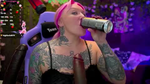 Snapshot of blackedbarbie chatting on September 2025 01:27:01 PM Alice online show from September 2025 01:27:01 PM